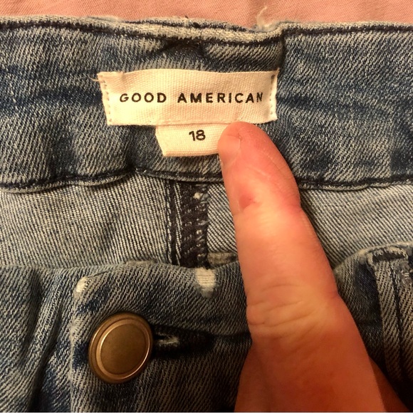 🤩 GOOD AMERICAN—GOOD SPLIT POCKET STRAIT JEAN! 🎊 - Picture 9 of 11